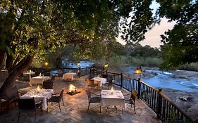 Kruger Park Lodge  4*